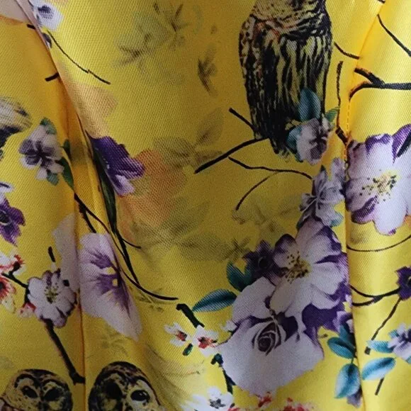 Gorgeous yellow animal patter dress - Picture 2 of 7